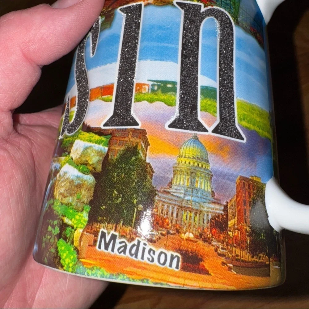Americaware Wisconsin 18 Oz Tall Color Etched Collage All Over Print Coffee Mug
